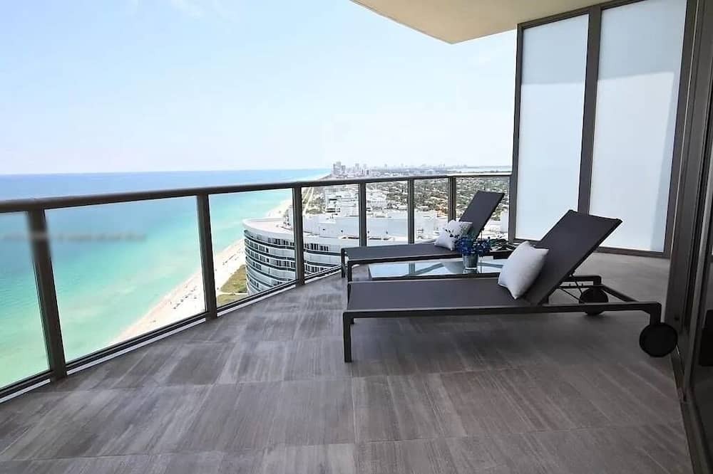 Photo of Outdoor in Surfside