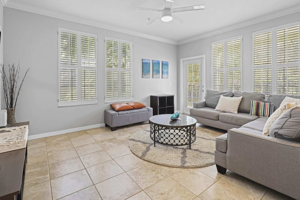 Photo of Bedroom in University Heights