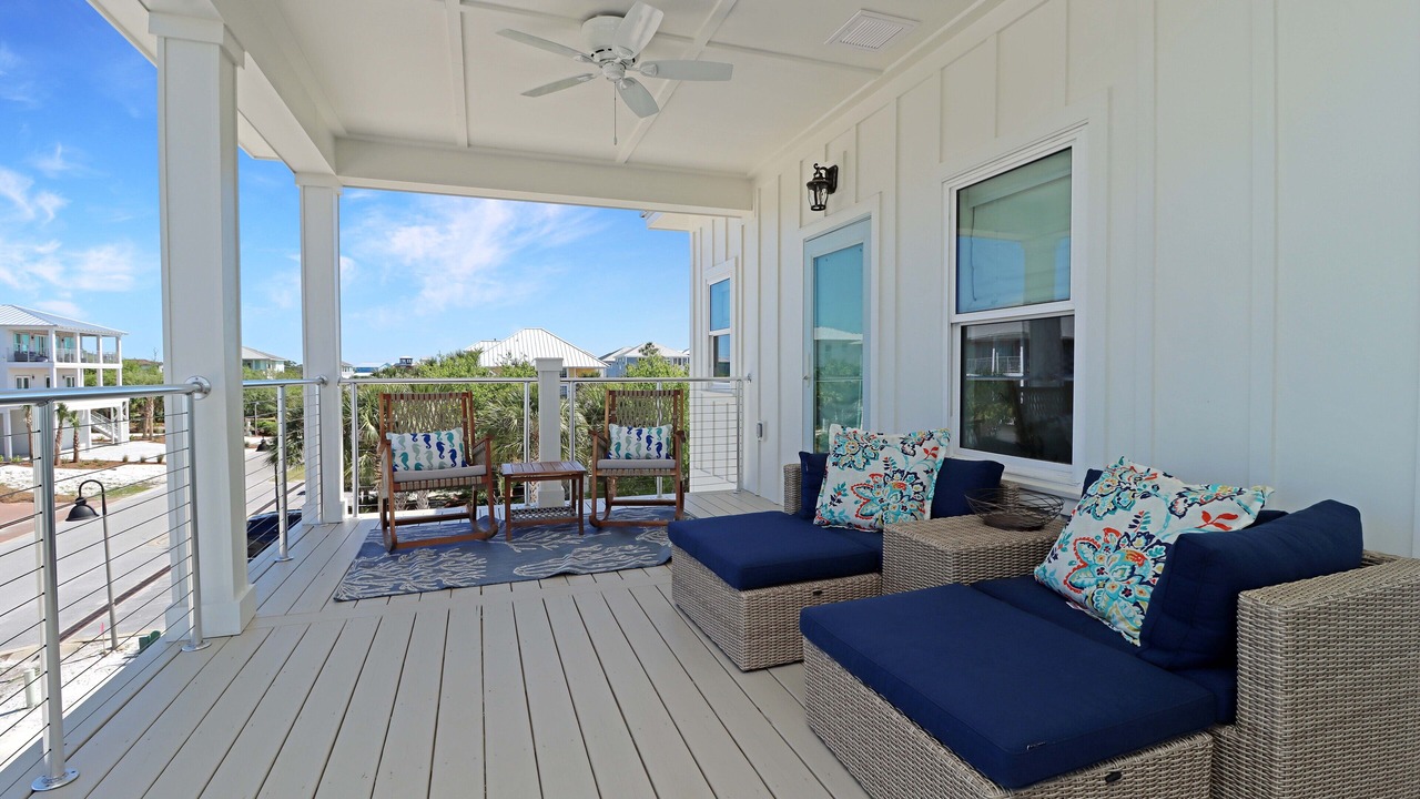 Photo of Patio Balcony in Seagrass