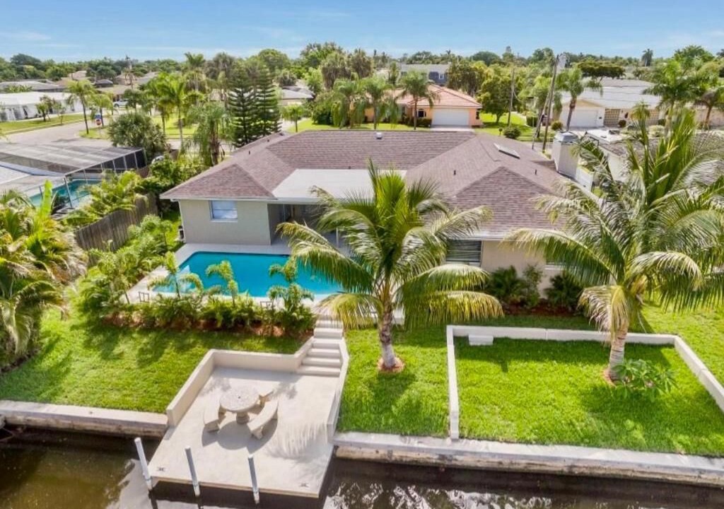 Photo of Outdoor in Lochmoor Waterway Estates