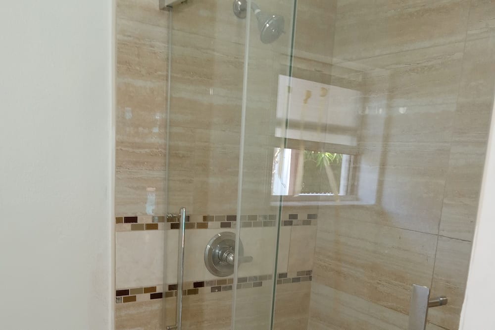 Photo of Bathroom in Caloosahatchee