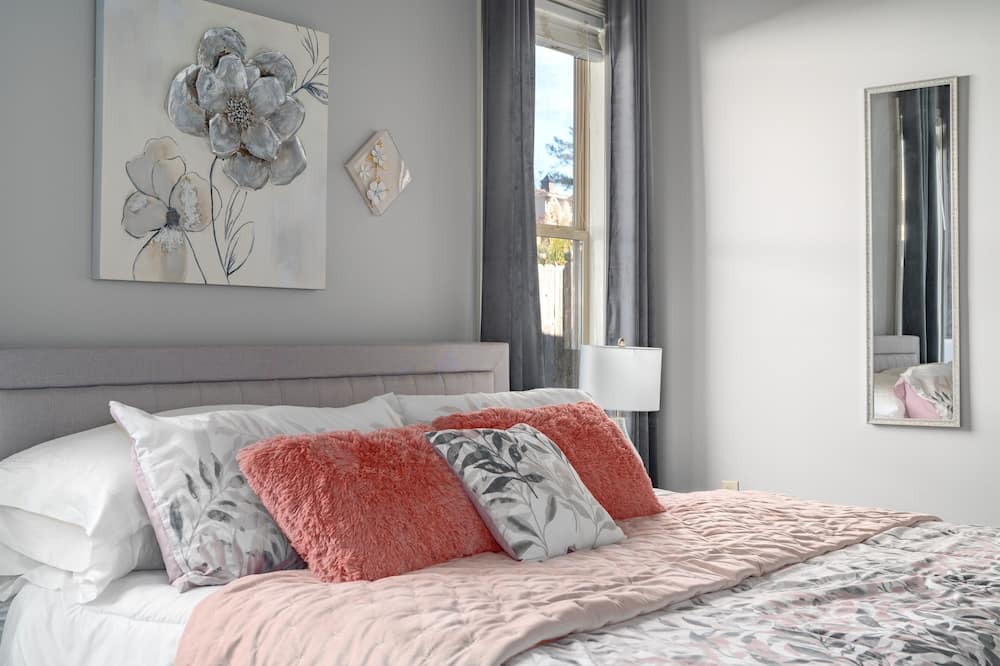 Photo of Bedroom in Wilsonville