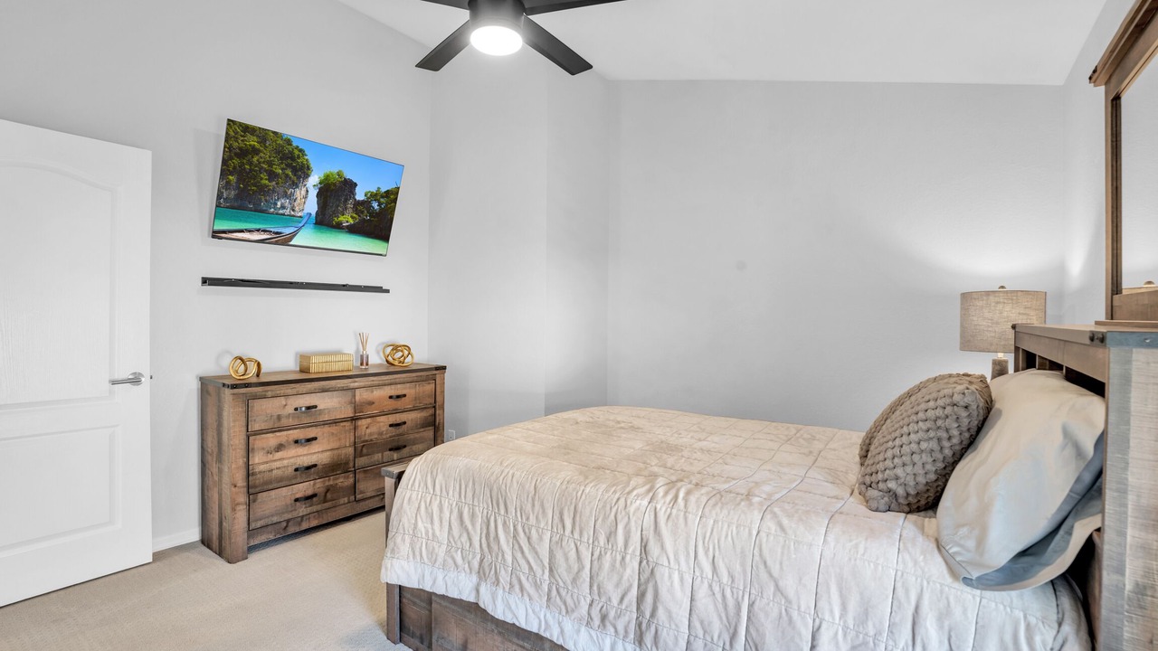 Photo of Bedroom in Willoughby Acres