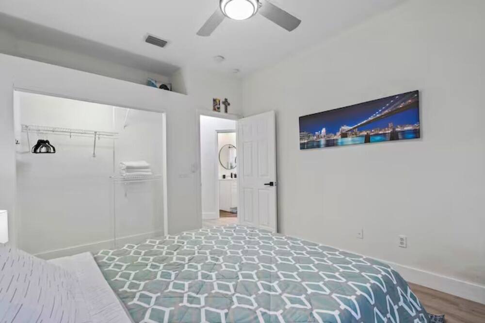 Photo of Bedroom in St. Petersburg - Clearwater