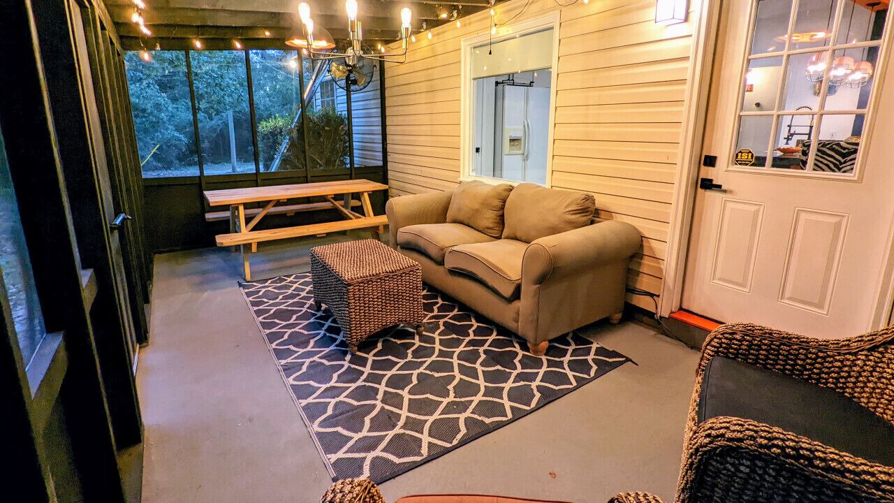 Photo of Livingroom in Lee County