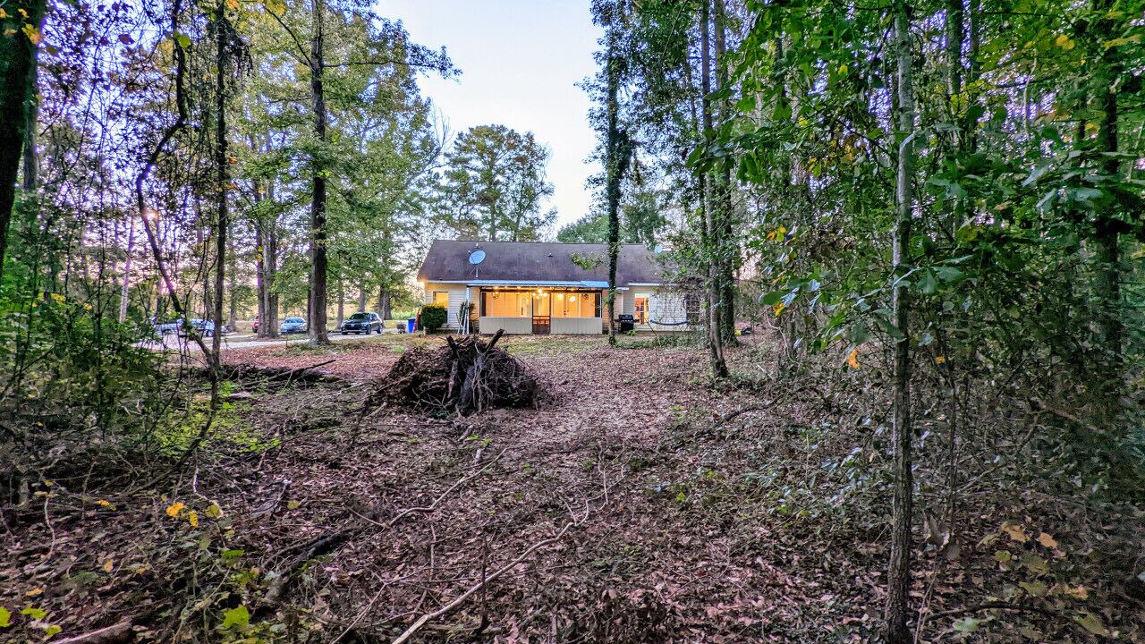 Photo of Outdoor in Lee County