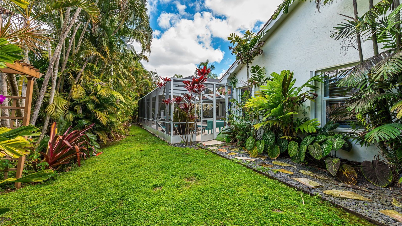 Photo of Outdoor in Greenview Shores