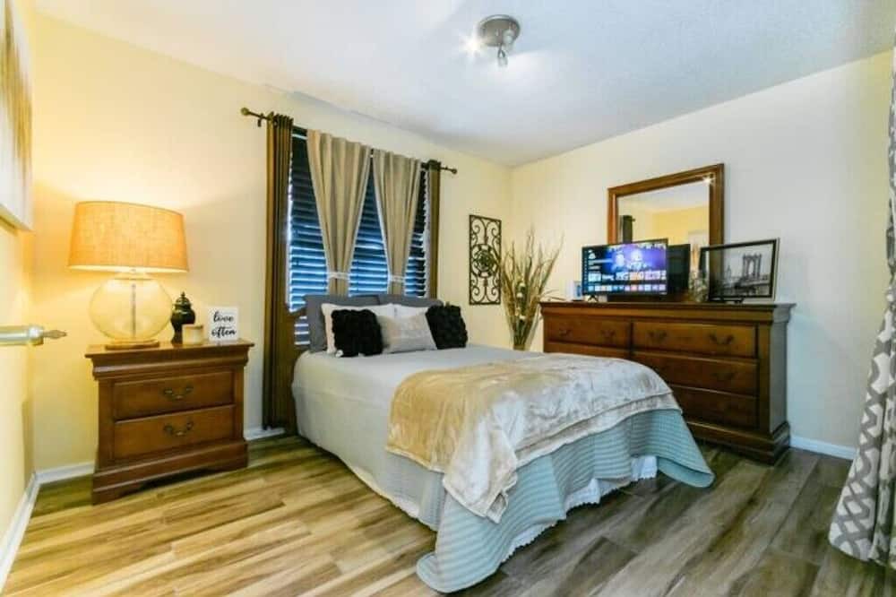 Photo of Bedroom in Arlington