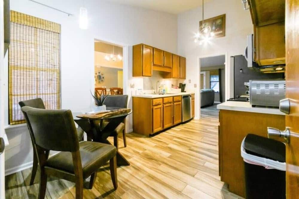 Photo of Kitchen in Arlington