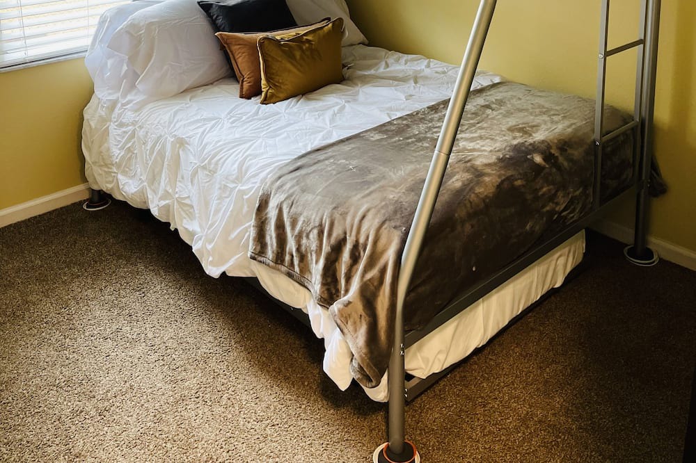 Photo of Bedroom in Urban Core