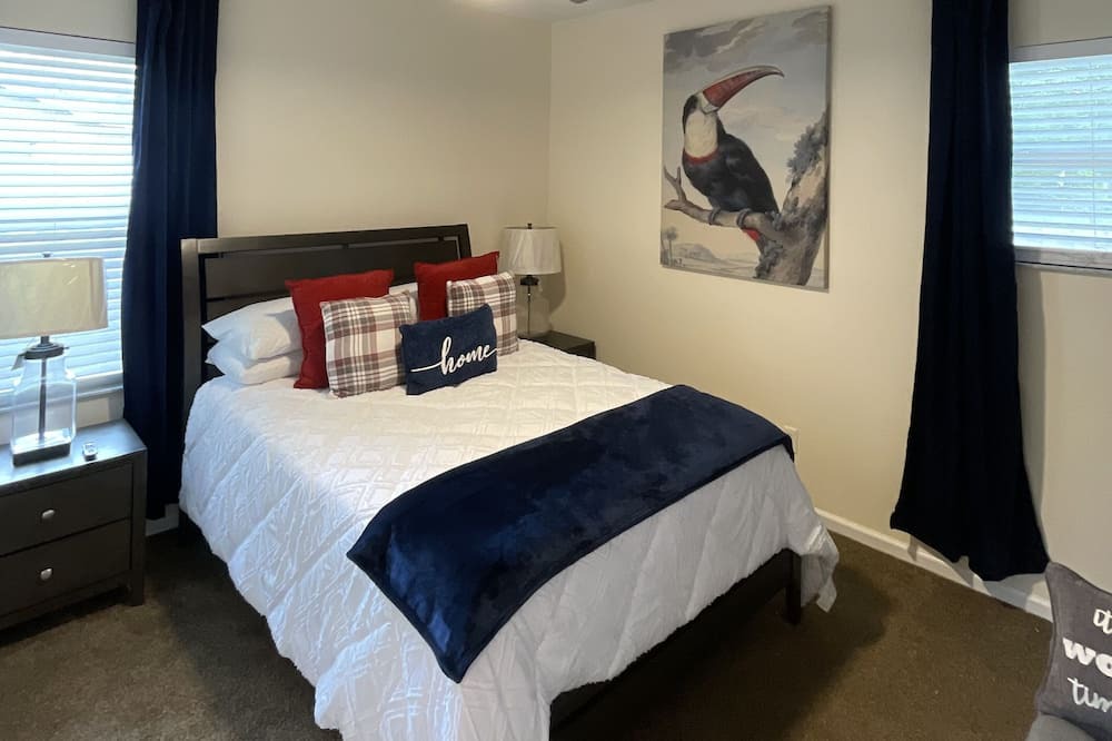 Photo of Bedroom in Urban Core