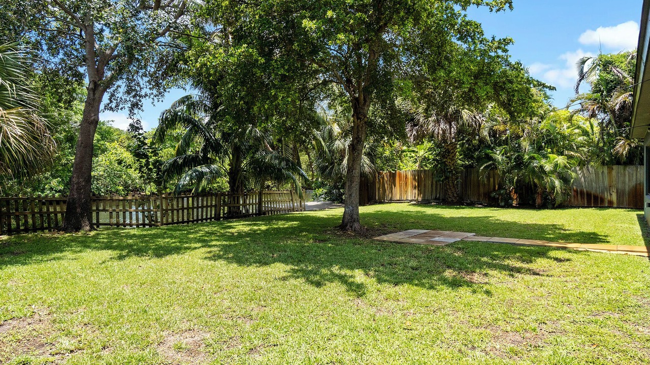 Photo of Outdoor in Oakland Park