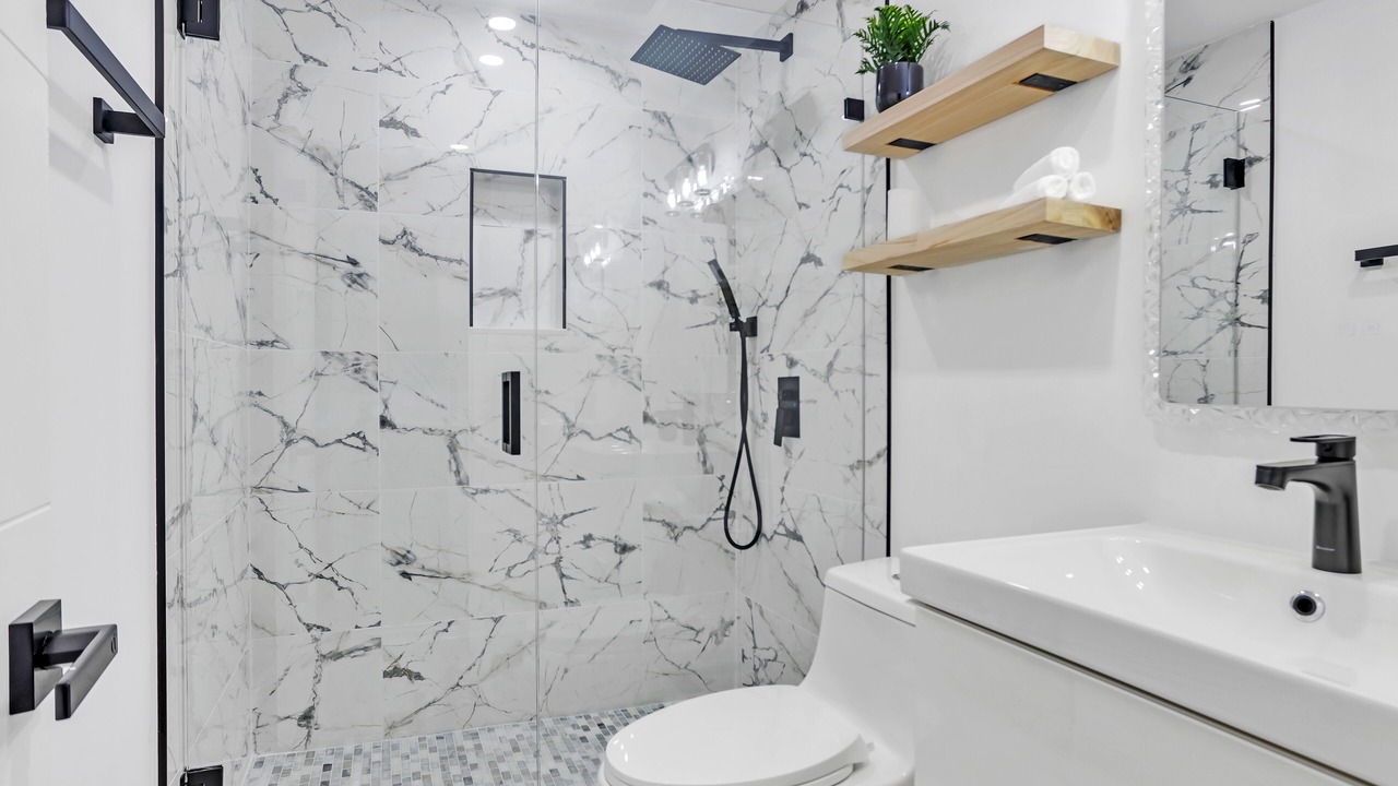 Photo of Bathroom in Sailboat Bend