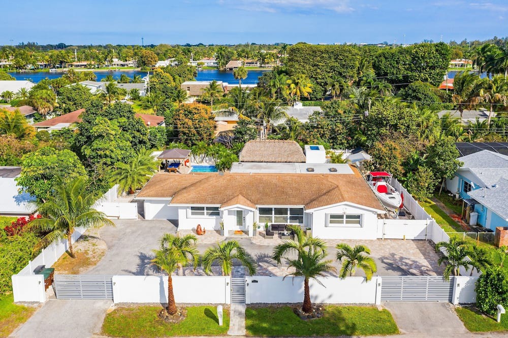 Photo of Outdoor in Lake Clarke Shores