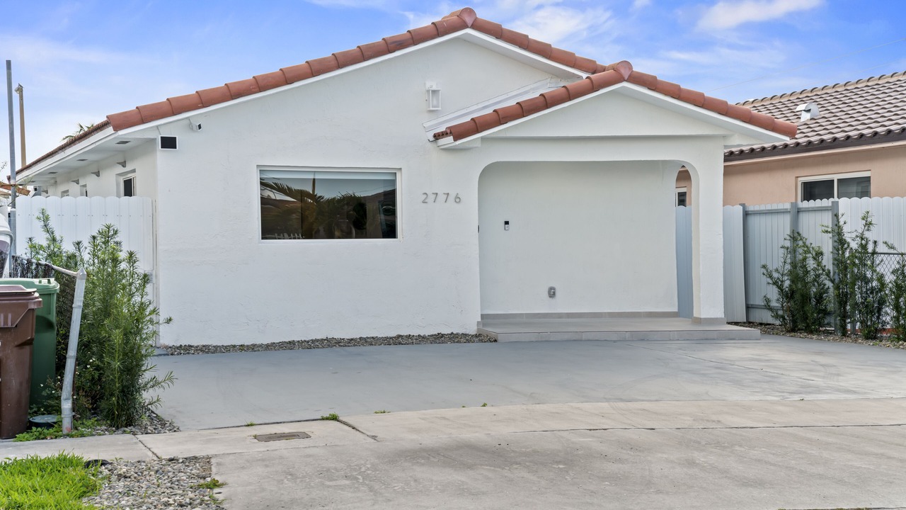 Photo of Outdoor in Hialeah
