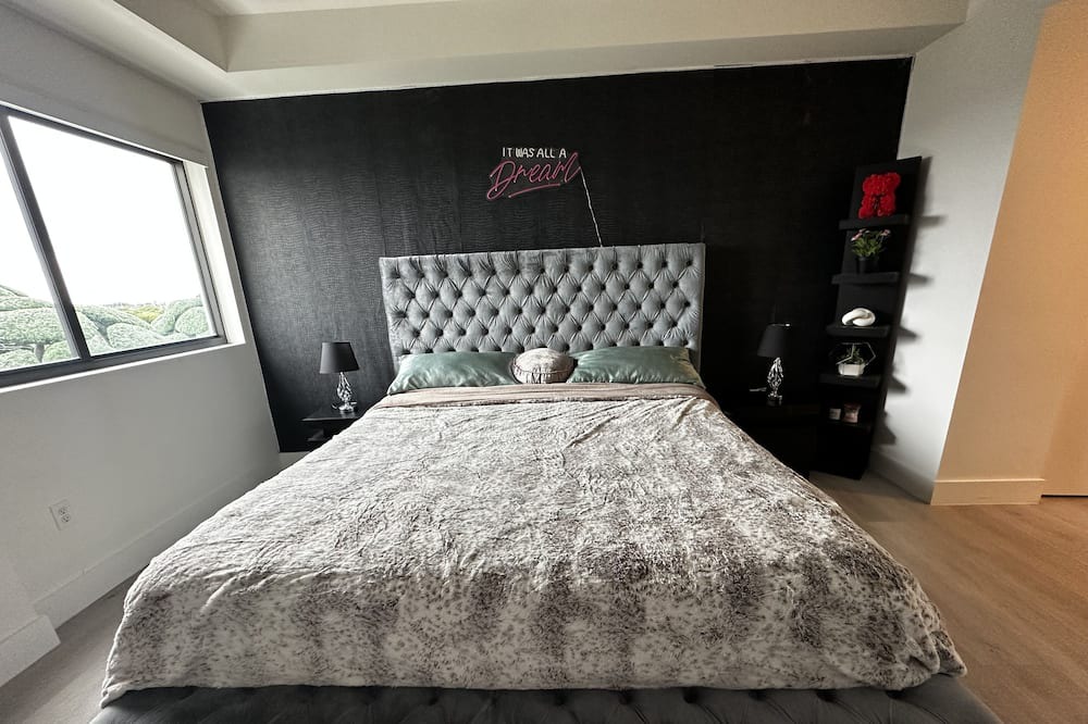 Photo of Bedroom in Garden Isles