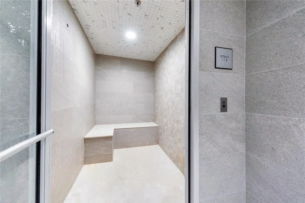 Photo of Bathroom in Central Fort Lauderdale