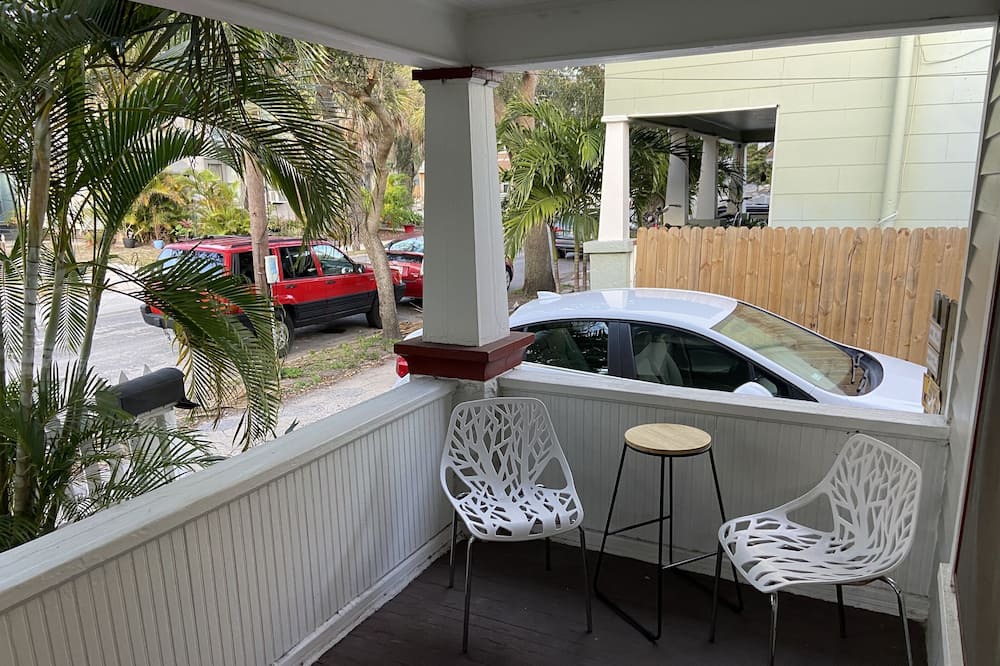 Photo of Outdoor in Historic Uptown