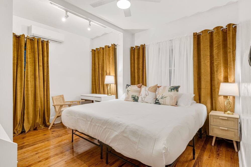 Photo of Bedroom in Historic Uptown