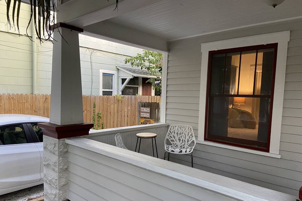 Photo of Patio Balcony in Historic Uptown