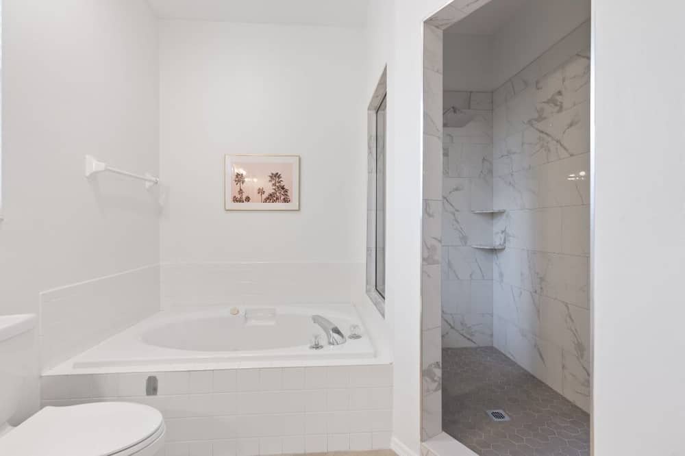 Photo of Bathroom in Citrus Park
