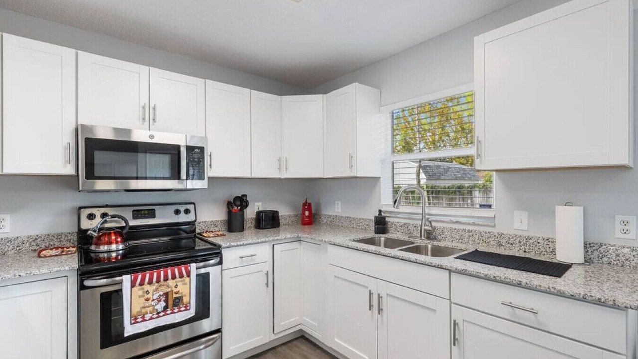 Photo of Kitchen in Auburndale