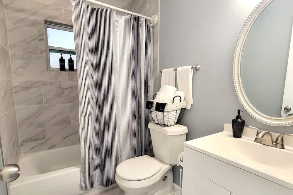 Photo of Bathroom in Parker