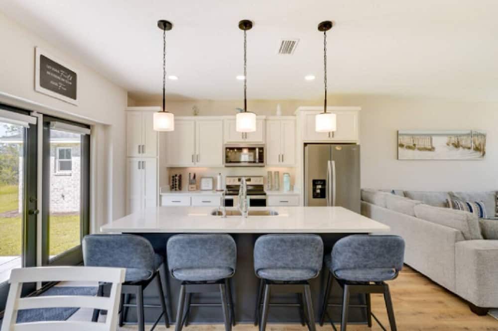 Photo of Kitchen in Cedar Grove