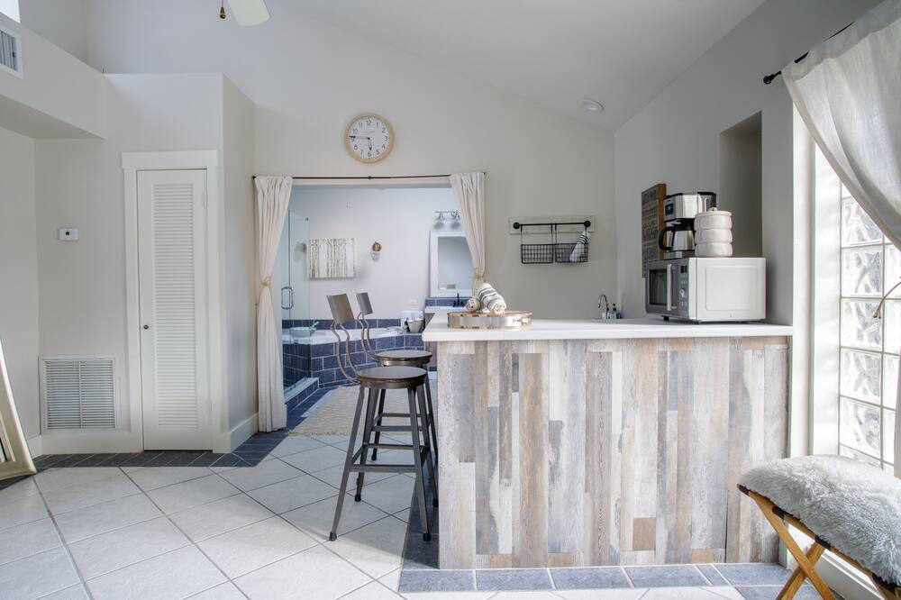 Photo of Kitchen in Midtown