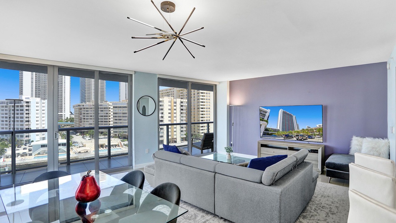 Photo of Livingroom in Hallandale Beach