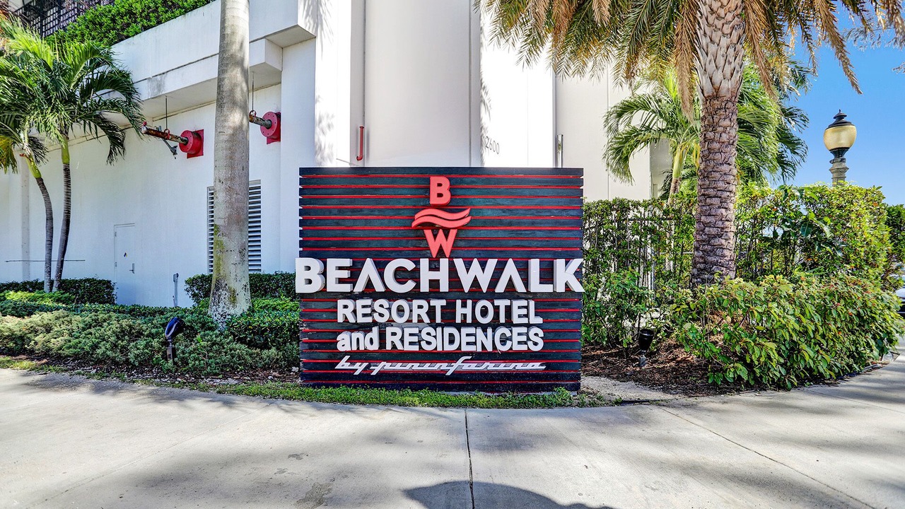 Photo of Outdoor in Hallandale Beach