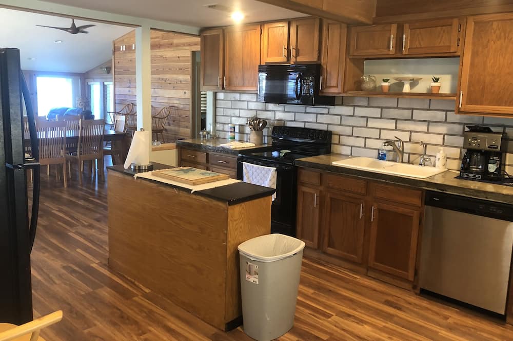 Photo of Kitchen in Eastpoint