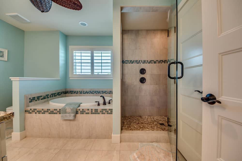 Photo of Bathroom in Beachview Country Club Estates