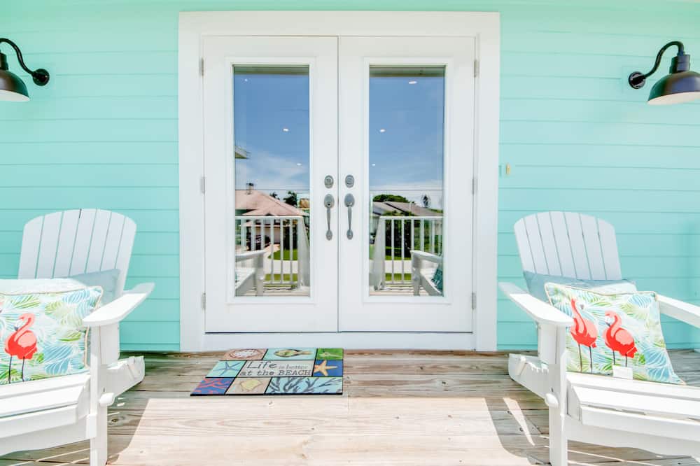 Photo of Outdoor in Beachview Country Club Estates