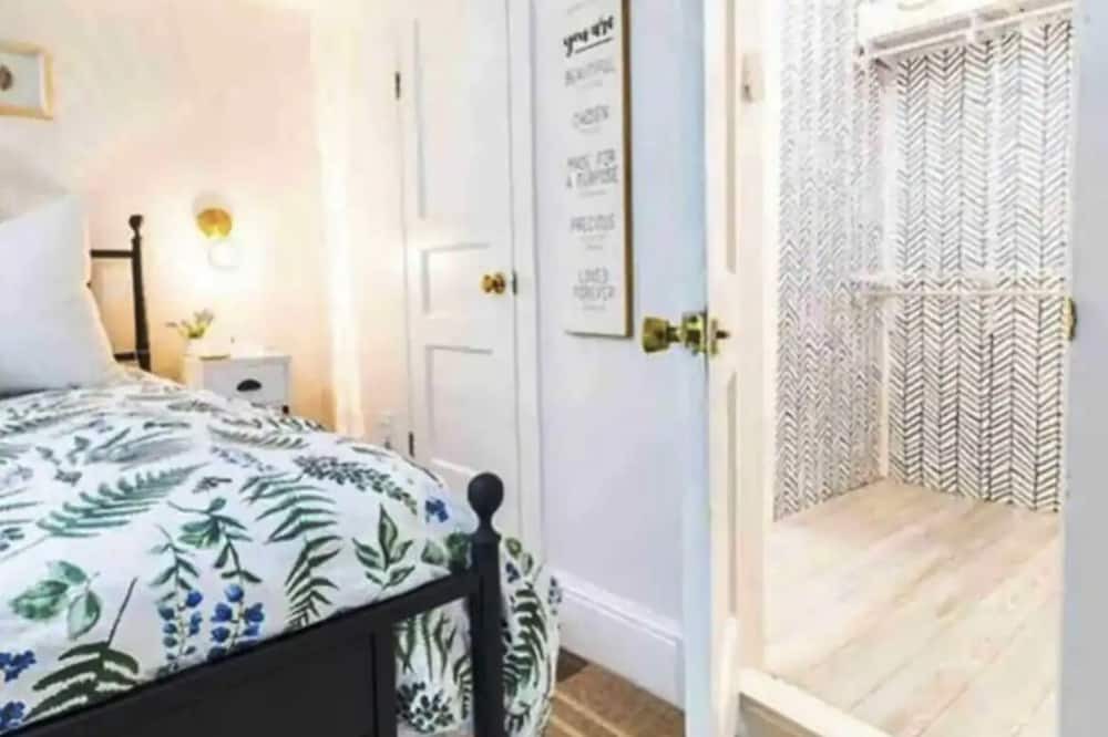 Photo of Bedroom in De Funiak Springs