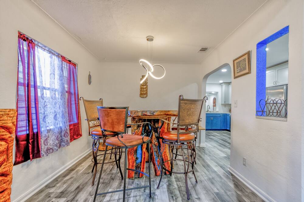 Photo of Bedroom in United Central