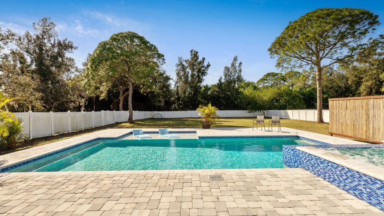 Photo of Outdoor in Riviera Bay