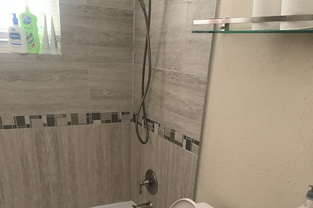 Photo of Bathroom in Altamonte Springs