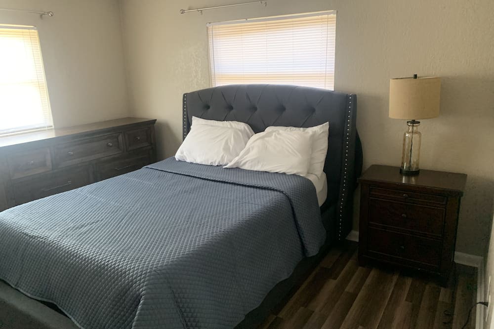 Photo of Bedroom in Altamonte Springs