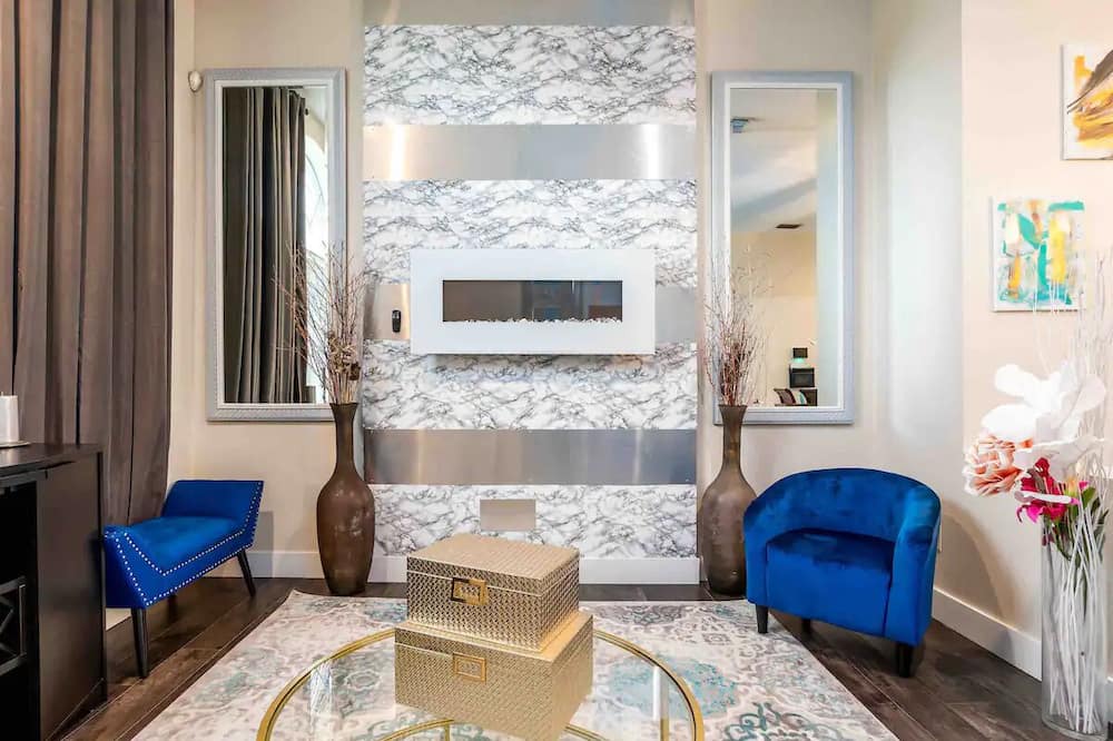 Photo of Livingroom in Fairvilla