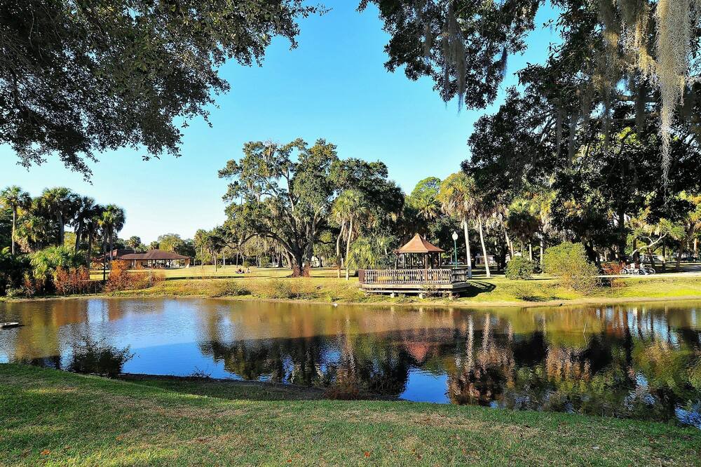 Photo of Outdoor in Gillespie Park