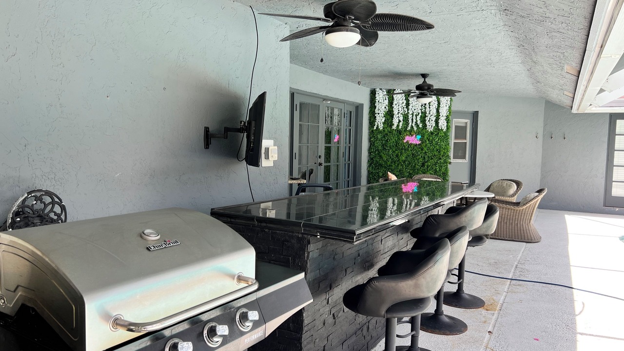 Photo of Outdoor in Greenview Shores