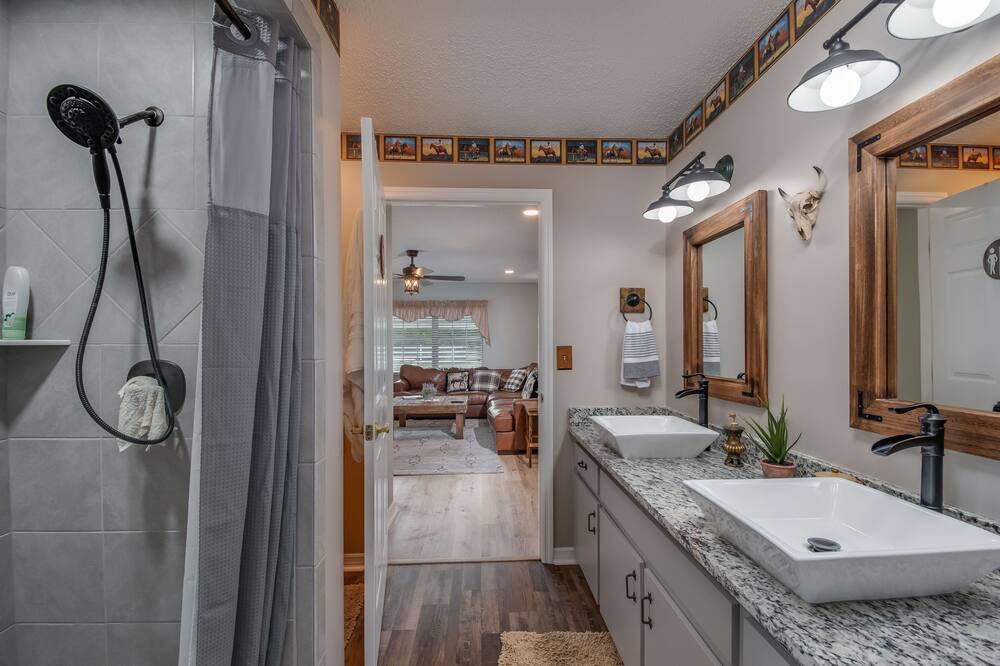 Photo of Bathroom in Citra