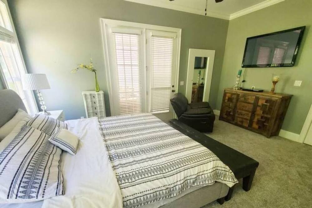 Photo of Bedroom in Tallahassee