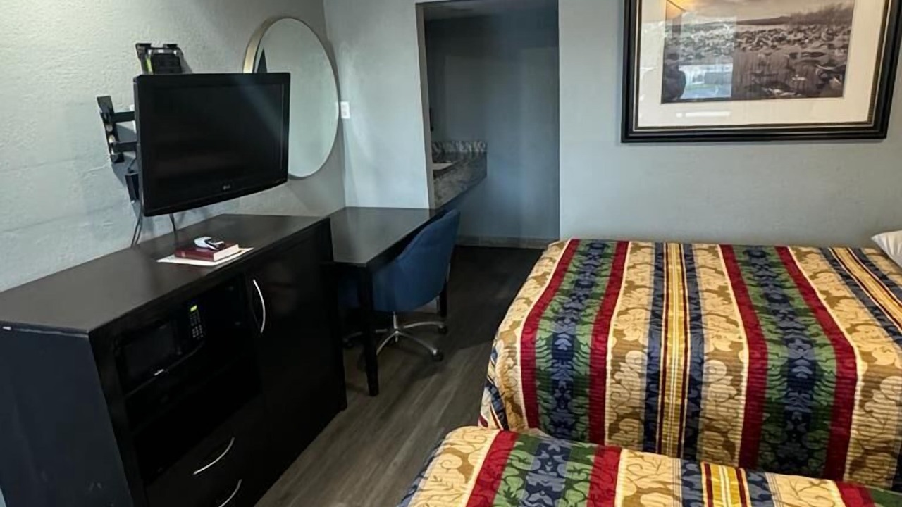 Photo of Livingroom in Englewood