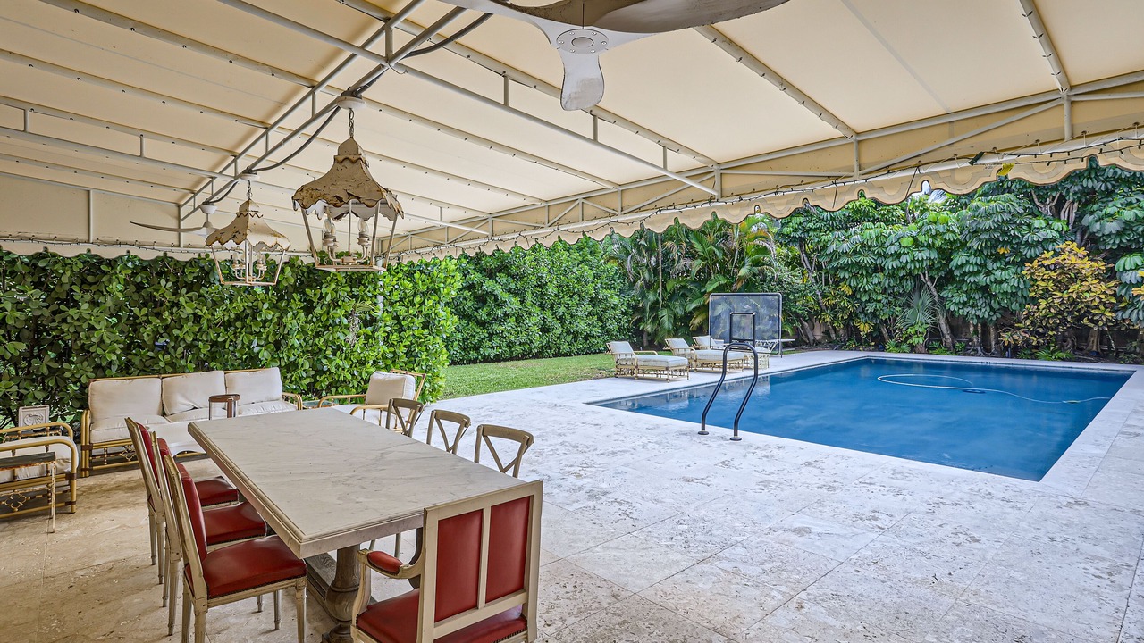 Photo of Outdoor in Palm Beach - West Palm Beach