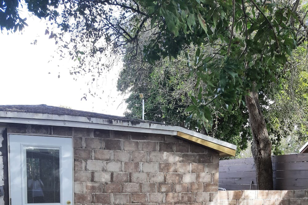 Photo of Patio Balcony in West Little River