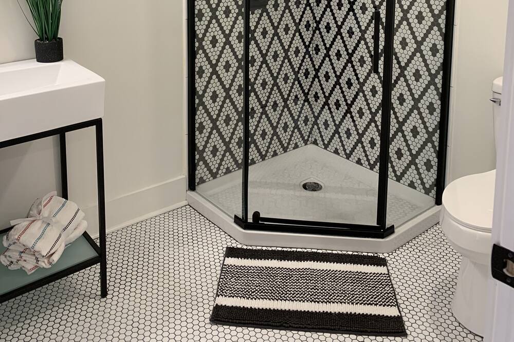 Photo of Bathroom in Seneca