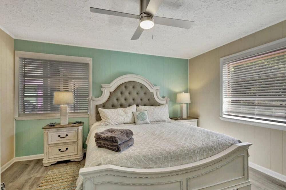 Photo of Others in Indian River Estates