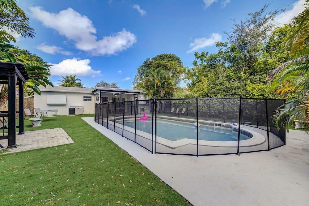 Photo of Outdoor in Poinciana Park